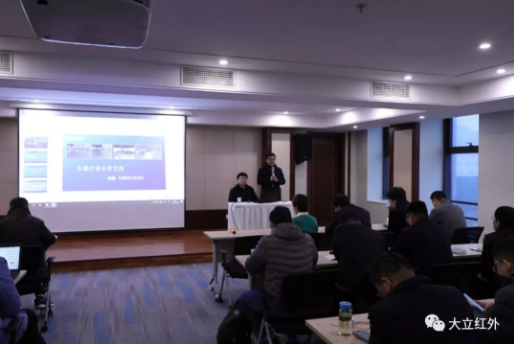 15793300008938914YeE.png blob.png